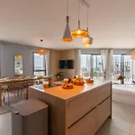Apartament Le Majestic Le Mind Vue Exceptionnelle Grande Terrasse Privee Piscine Partagee Sur Le Toit Hyper Centre La Grande-Motte