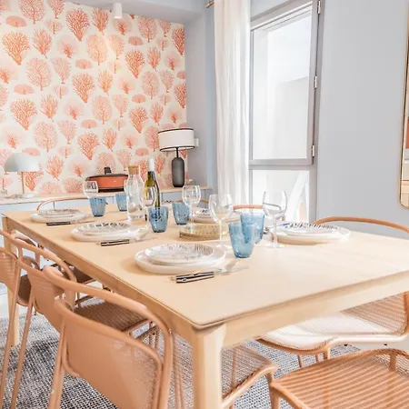 Le Majestic Le Mind Vue Exceptionnelle Grande Terrasse Privee Piscine Partagee Sur Le Toit Hyper Centre La Grande Motte