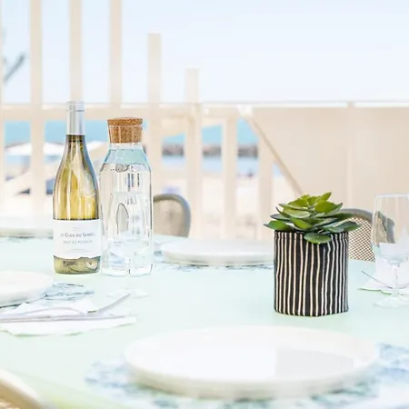 Le Majestic Residence: Seaside Luxury With Rooftop Pool Apartment