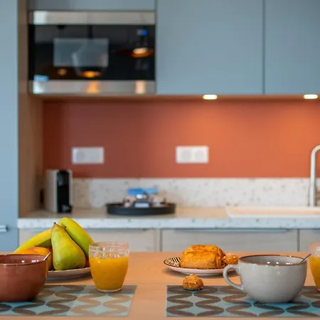 Apartment Le Majestic Residence: Seaside Luxury With Rooftop Pool La Grande-Motte